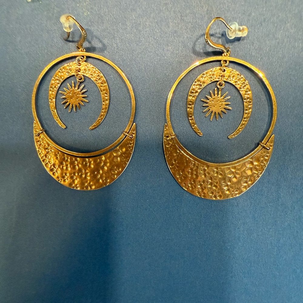 NWOT Katia Designs Earrings. Grateful,Thankful,Blessed Moon and Star Drop style